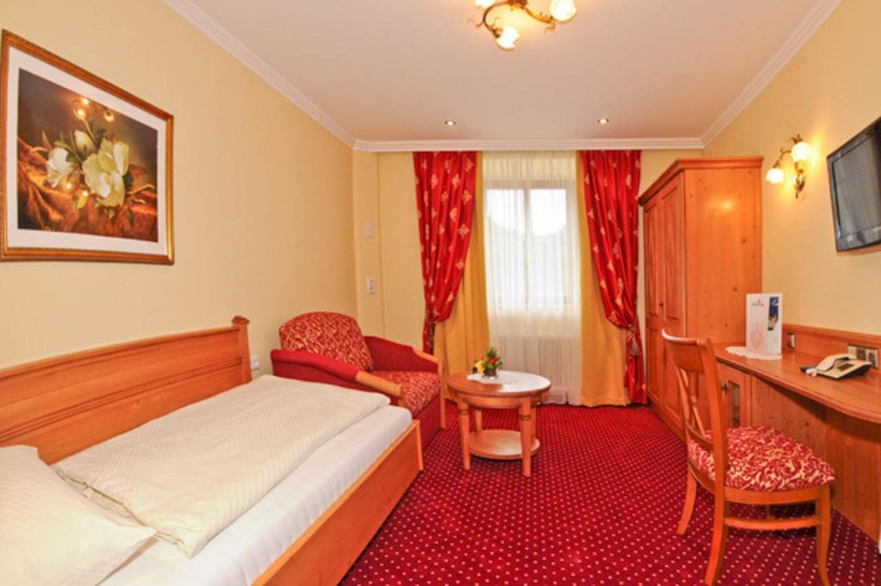 Ferienhotel Gasthof Zur Post อุนเทอร์เทาเอิร์น ภายนอก รูปภาพ