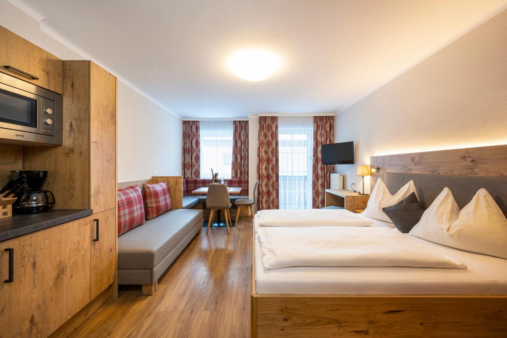 Ferienhotel Gasthof Zur Post อุนเทอร์เทาเอิร์น ภายนอก รูปภาพ