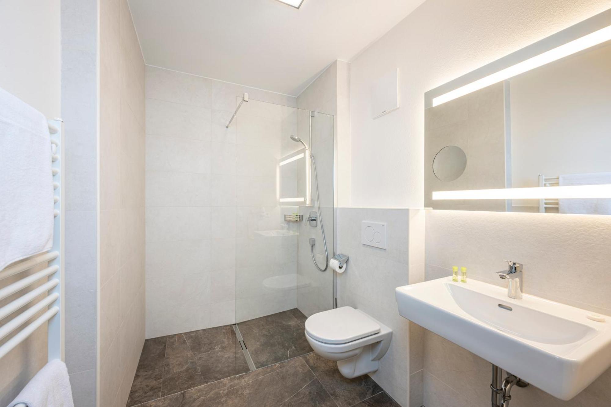 Ferienhotel Gasthof Zur Post อุนเทอร์เทาเอิร์น ภายนอก รูปภาพ
